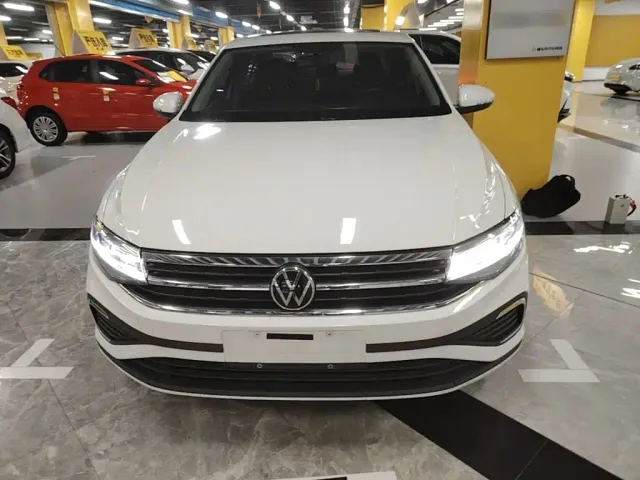 Volkswagen Bora — Фото автомобиля 2