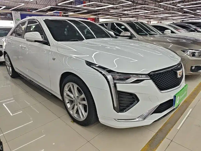 Cadillac CT4 — Фото автомобиля 3