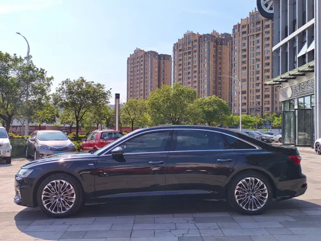 Audi A6L — Фото автомобиля 7