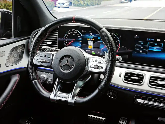 Mercedes-Benz GLE-Class AMG — Фото автомобиля 10