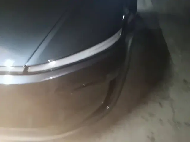 Tesla Model Y — Фото автомобиля 23