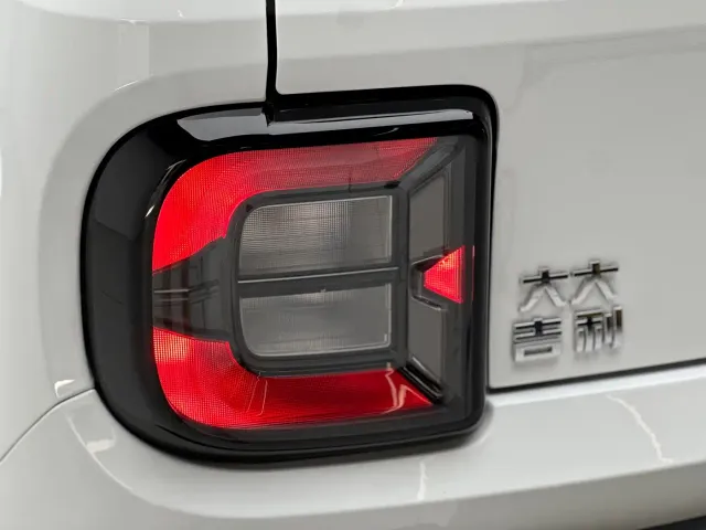 Geely Panda — Фото автомобиля 12