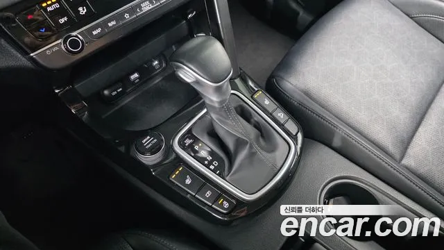 Kia Seltos — Фото автомобиля 12