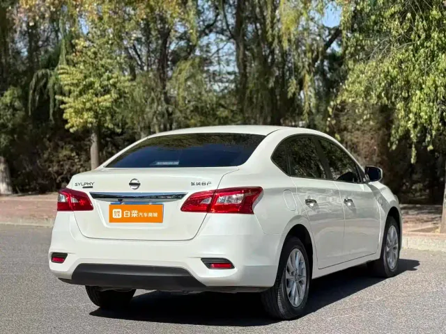 Nissan Sylphy — Фото автомобиля 5