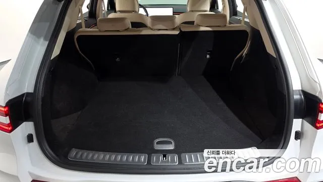 Genesis GV70 2.5T Бензин 2WD — Фото автомобиля 18