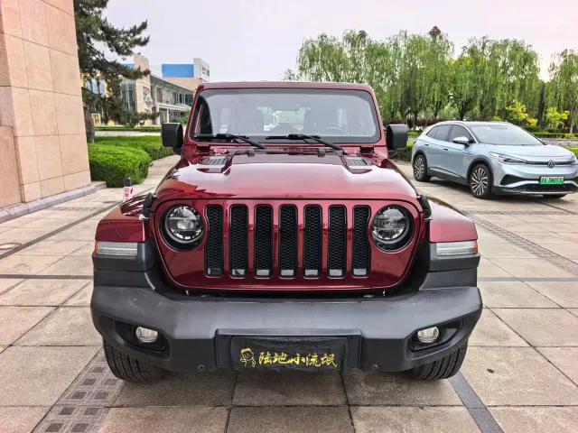 Jeep Wrangler — Фото автомобиля 9