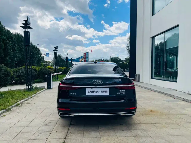 Audi A6L — Фото автомобиля 7