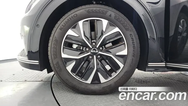 Kia EV6 Long Range — Фото автомобиля 5