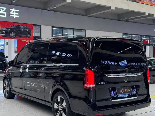 Mercedes-Benz V-Class — Фото автомобиля 15