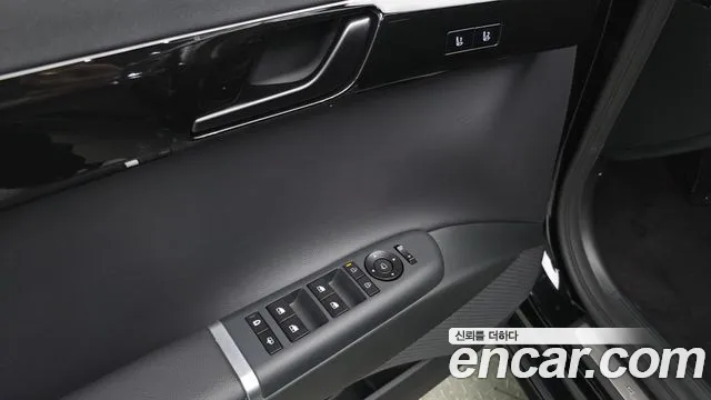 Hyundai Grandeur GN7 — Фото автомобиля 29
