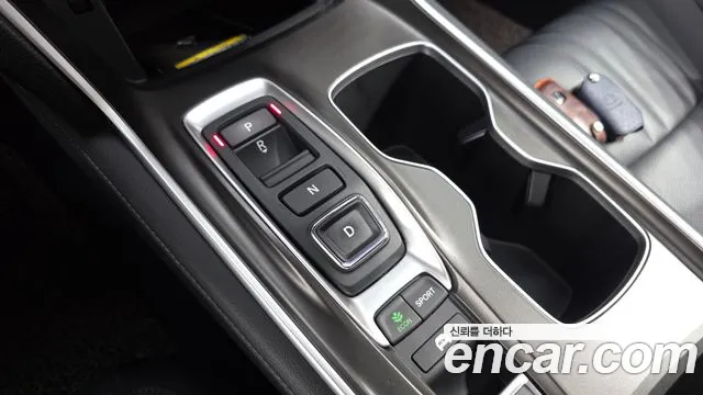 Honda Accord — Фото автомобиля 12