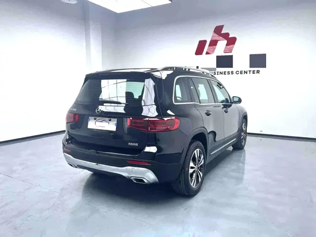 Mercedes-Benz GLB-Class — Фото автомобиля 4