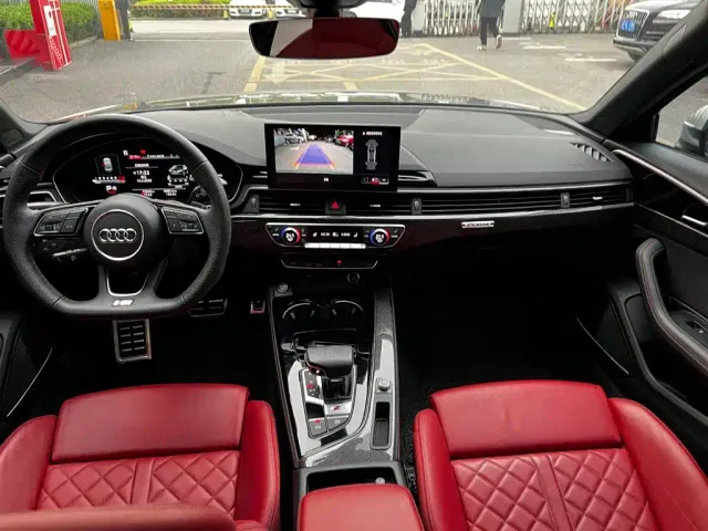 Audi S4 — Фото автомобиля 10