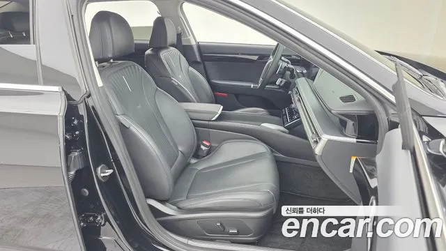 Hyundai Grandeur GN7 — Фото автомобиля 11