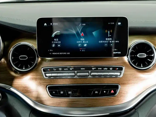 Mercedes-Benz V-Class — Фото автомобиля 14