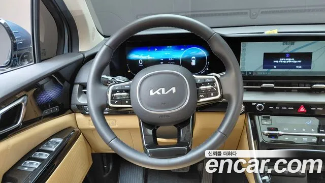 Kia Carnival Generation 4 — Фото автомобиля 20