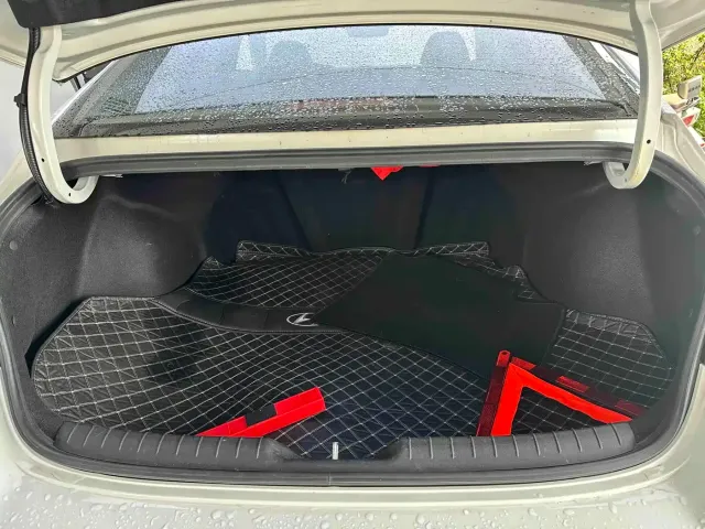 Hyundai Elantra — Фото автомобиля 12