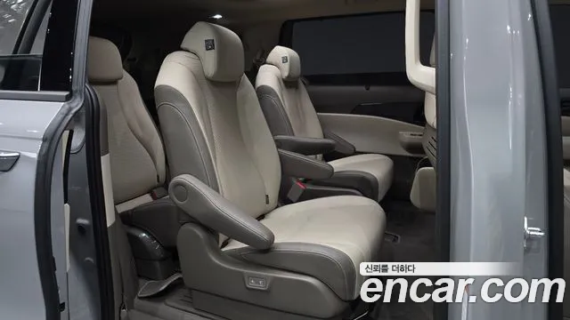 Kia Carnival 4th Gen — Фото автомобиля 18