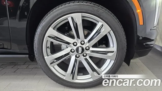 Cadillac Escalade Escalade 5 поколение — Фото автомобиля 20