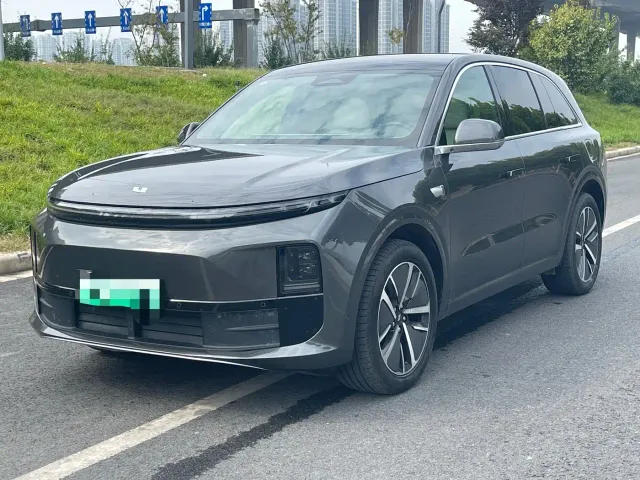Фотография автомобиля — Li Auto L6