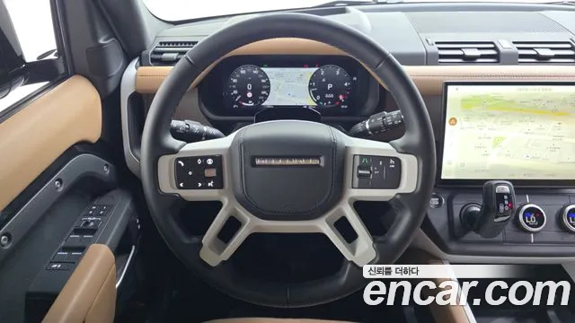 Land Rover Defender — Фото автомобиля 15