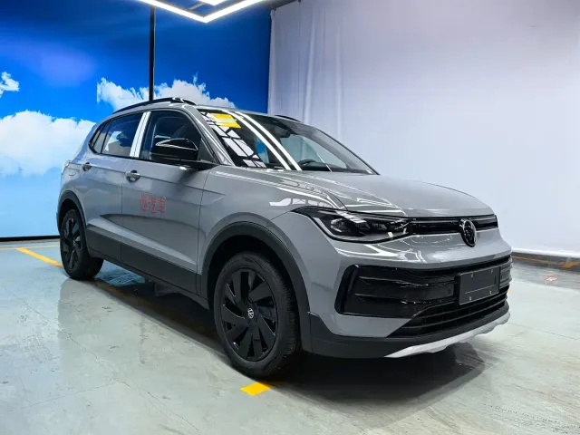 Фотография автомобиля — Volkswagen Tharu