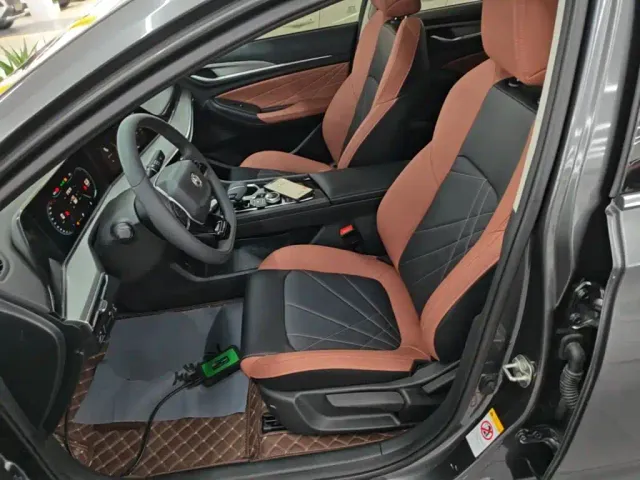 Changan Eado — Фото автомобиля 14