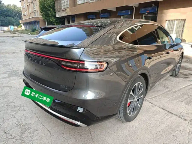 Luxeed R7 — Фото автомобиля 6
