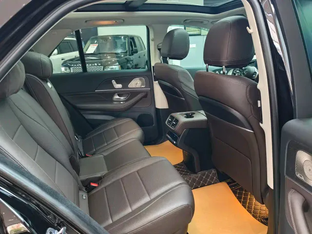Mercedes-Benz GLE-Class — Фото автомобиля 7