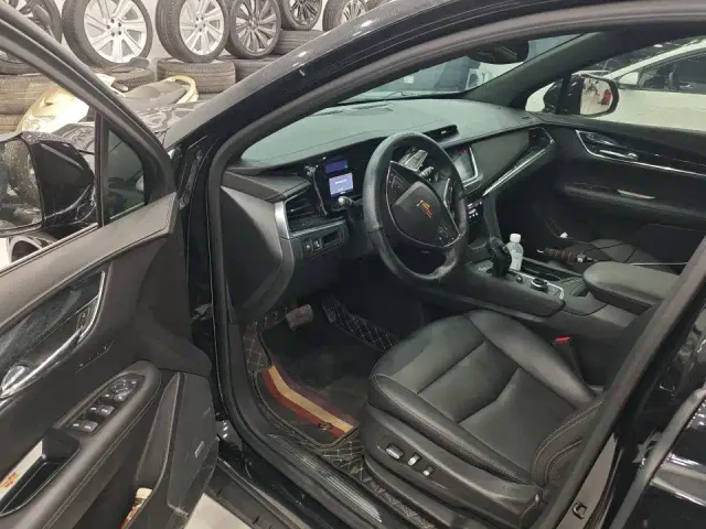 Cadillac XT5 — Фото автомобиля 5