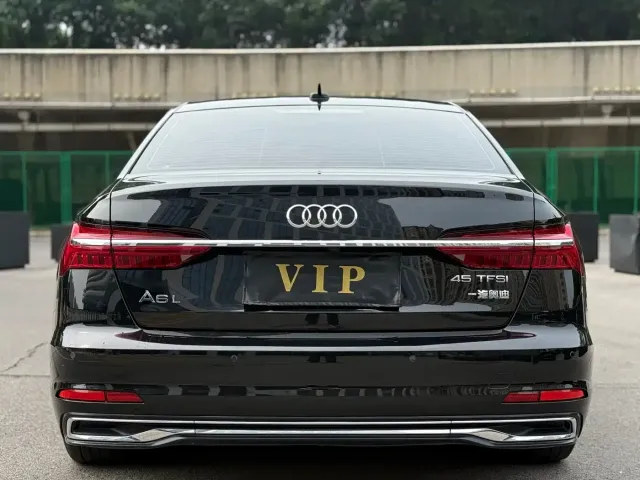 Audi A6L — Фото автомобиля 13