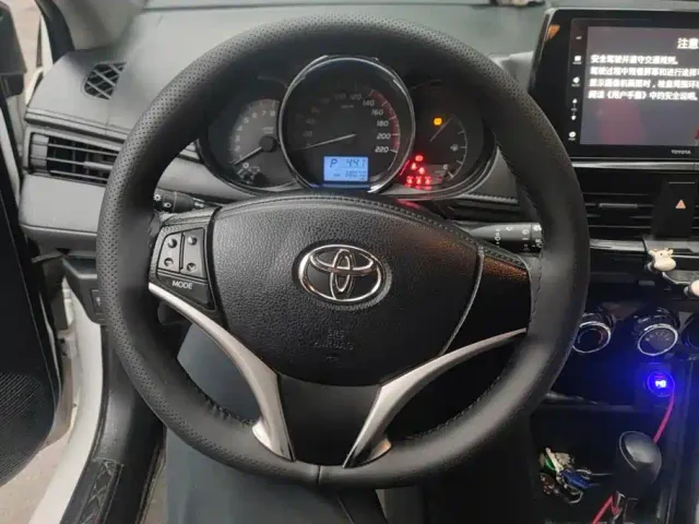 Toyota Vios FS — Фото автомобиля 15