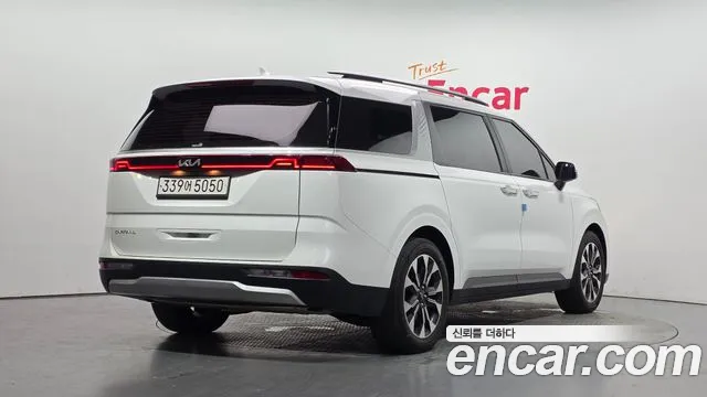 Kia Canival Carnival 4 поколение Бензин 9 мест Prestige — Фото автомобиля 2