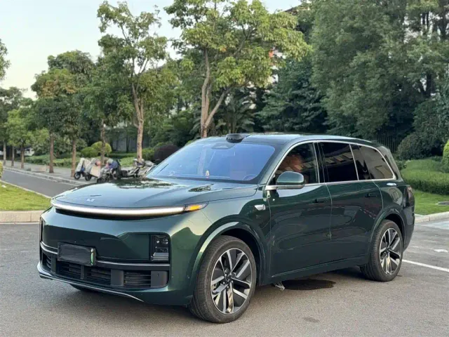 Фотография автомобиля — Li Auto L9