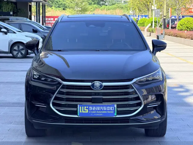 BYD Tang — Фото автомобиля 2