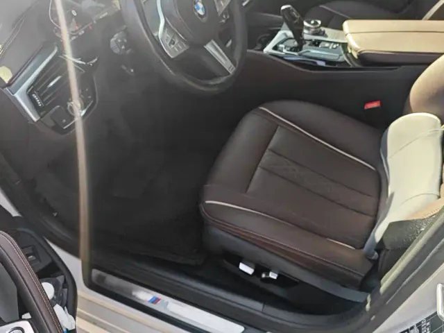 BMW 5 Series — Фото автомобиля 9