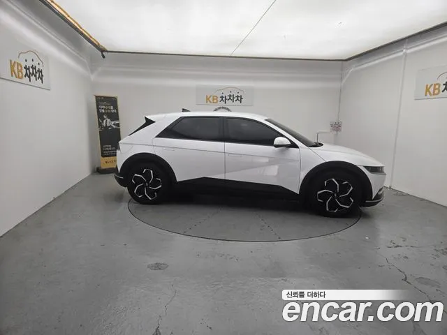 Hyundai Ioniq 5 — Фото автомобиля 3