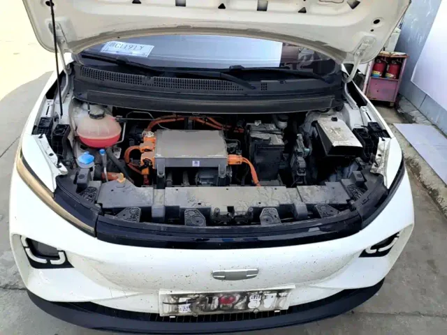 Geely Geometry E Firefly — Фото автомобиля 19