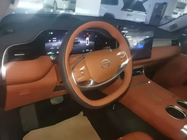 GAC Trumpchi Xiangwang S9 — Фото автомобиля 9