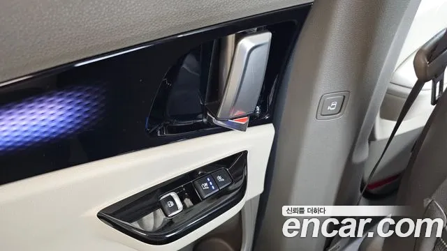 Kia Canival Carnival 4 поколение Бензин 9 мест Hi-Limousine — Фото автомобиля 19