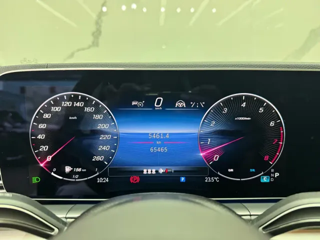 Mercedes-Benz GLE-Class — Фото автомобиля 13