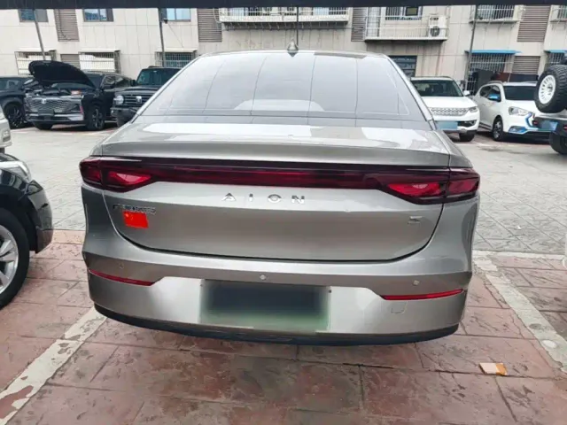 GAC Aion S — Фото автомобиля 5