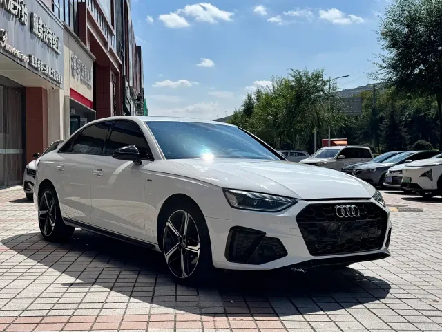 Audi A4L — Фото автомобиля 3
