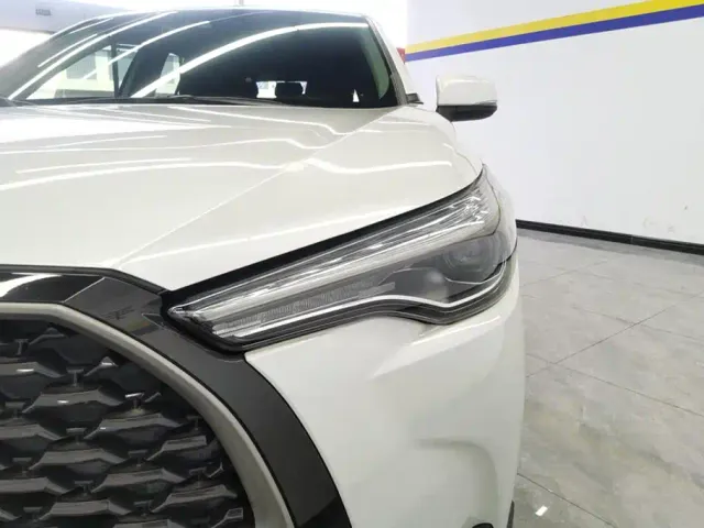 Toyota Corolla Cross — Фото автомобиля 5
