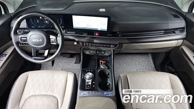 Kia Carnival Generation 4 — Фото автомобиля 10
