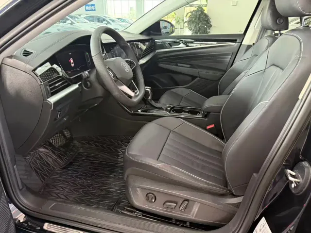 Volkswagen Passat — Фото автомобиля 5