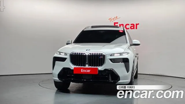 BMW X7 — Фото автомобиля 3