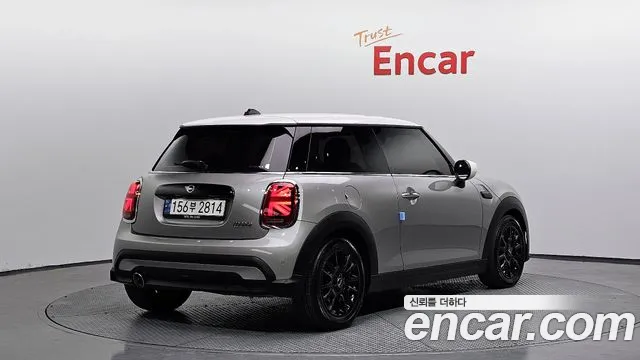 Mini Cooper Cooper Classic — Фото автомобиля 2