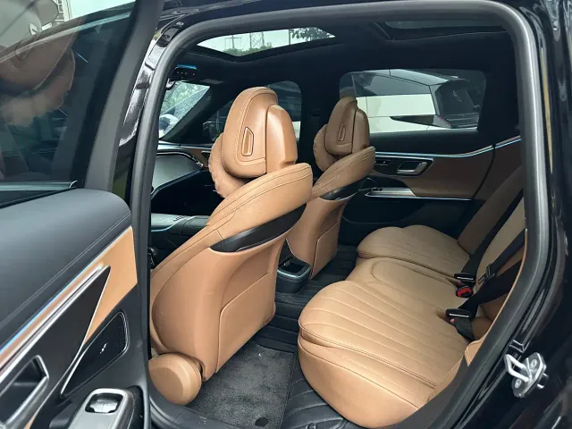 Mercedes-Benz E-Class — Фото автомобиля 7