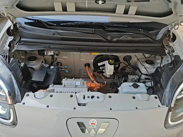 Wuling Hongguang Mini EV — Фото автомобиля 19